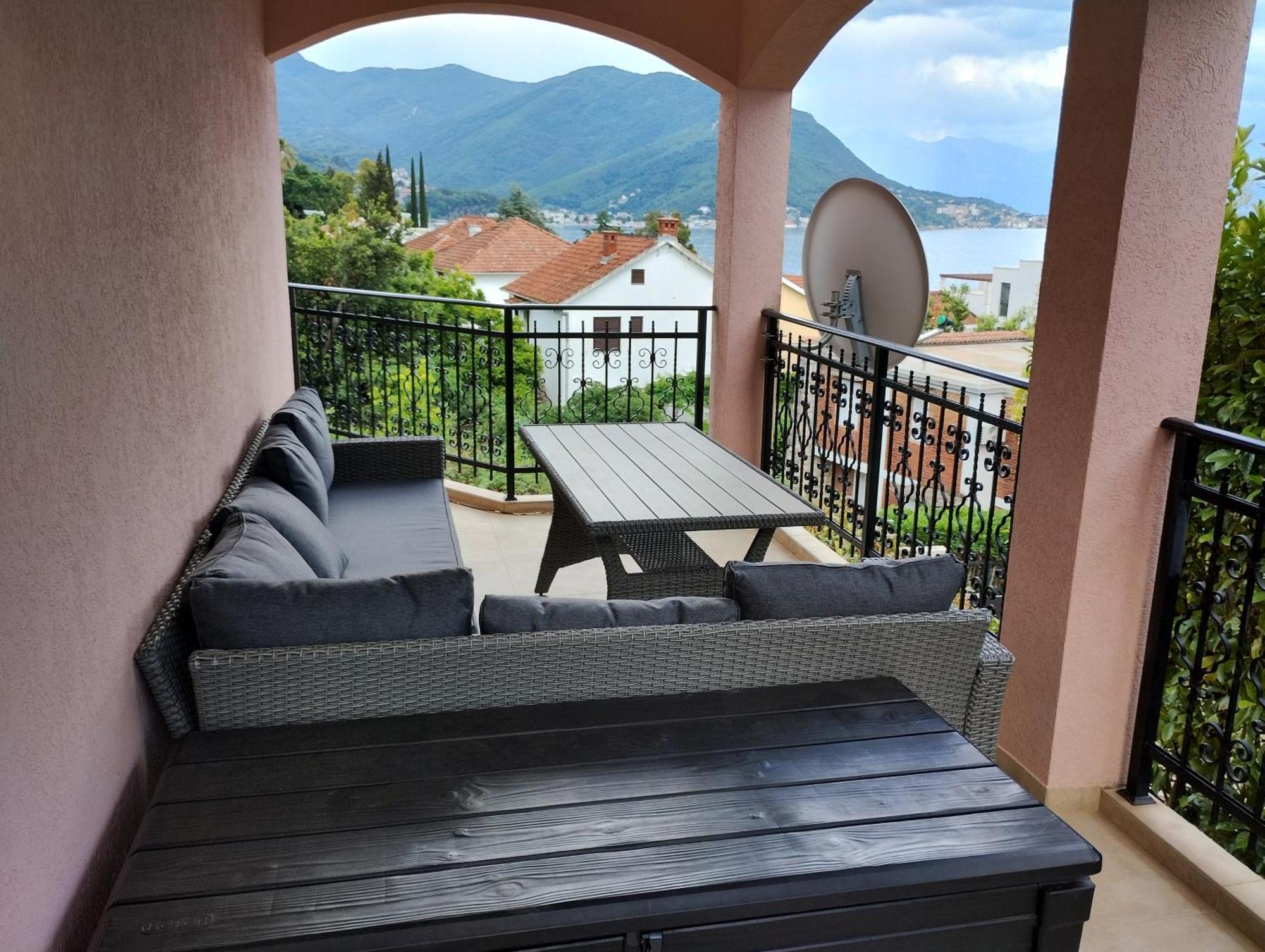 Monteview Duplex Villa Herceg Novi Exterior photo